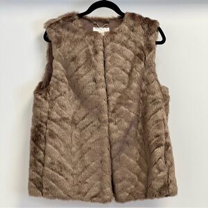 H&M Faux Fur Vest Taupe Brown Sleeveless Jacket Size 6